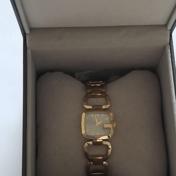 Authentic Gucci watch - Picture 2 of 3